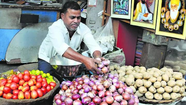Live India CPI Retail Inflation Live: India’s CPI inflation to climb in November, FY26 average expected at 2%