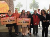 Impulsa Gely Zuppa fortalecimiento educativo con entrega de 2,800 becas financiadas con recursos propios