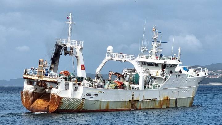 Prohíben descargar en Vigo a un arrastrero ruso con gallineta nórdica, prohibida en la UE
