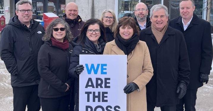 Financial firm supports Lindsay hospital’s care campaign