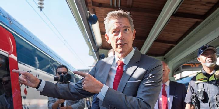 Transportation Sec. Sean Duffy to visit Wichita next week