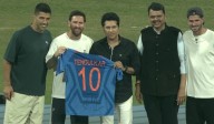 GREATEST Crossover Of All Time: When Sachin Met Messi In Mumbai