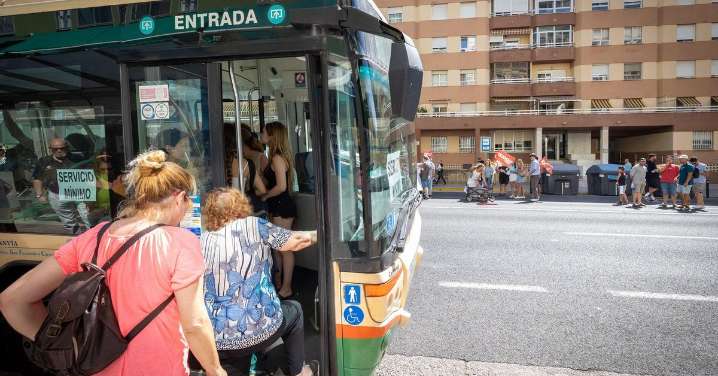 Un 60% del coste del servicio de autobús urbano de Cádiz será para pagar el personal