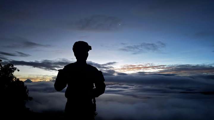 La historia de la operación silenciosa que lideró un teniente y que permitió poner a salvo a 11 policías en medio del asedio en Cauca