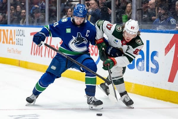 Minnesota Wild falls to Vancouver Canucks 4