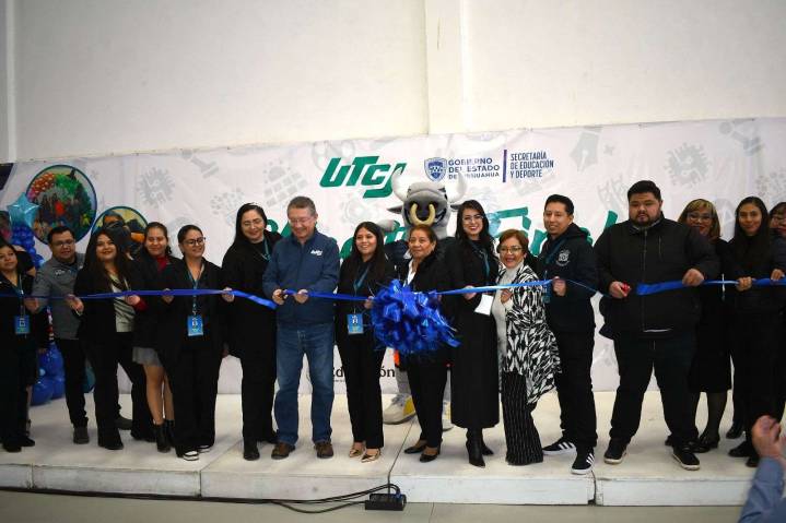 Concluyen estudiantes taller de Artes y Oficios de la UTCJ