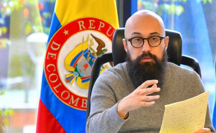 Carlos Carrillo denuncia el "descaro" de congresistas investigados por corrupción en la UNGRD que buscan reelegirse
