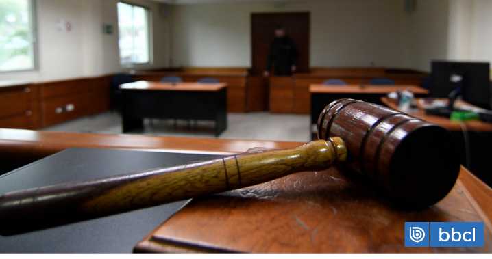 Familia de asaltante será indemnizada por víctimas de robo en Macul: lo agredieron hasta la muerte