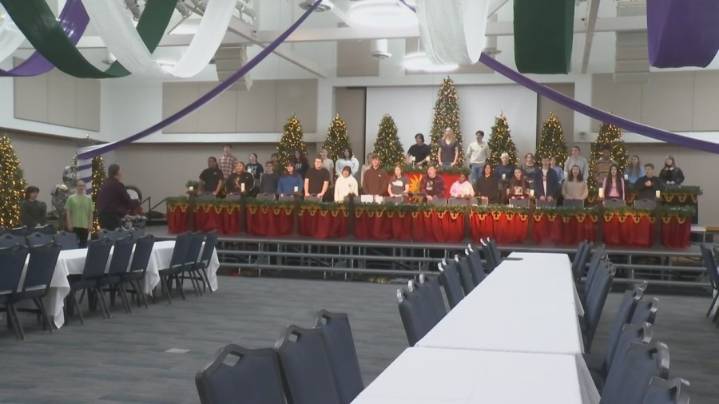 USI professor to take final bow after 35 years with Madrigal Feaste