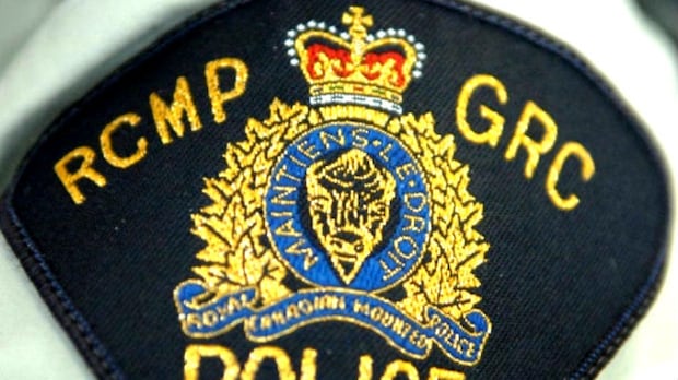 Bus carrying youth hockey team involved in non-fatal collision in northern Alberta