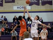 Area high school basketball roundup: Burbank buzzer-beater hands Navarro first loss