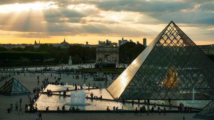 Louvre December strike adds to post-heist woes: How the museum’s bad year stacks up