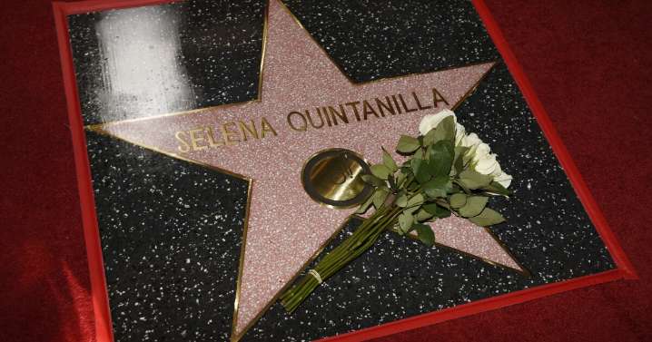 Abraham Quintanilla Jr., father and manager of Selena, dies at 85