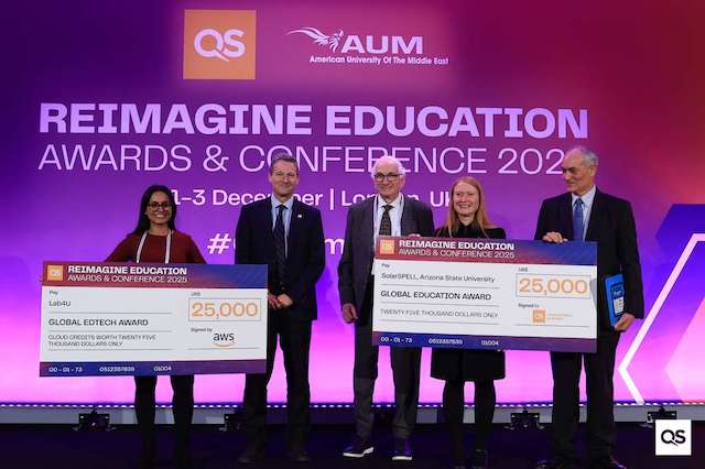 Lab4U recibió dos importantes premios internacionales que validan su modelo de educación científica superior con uso de IA