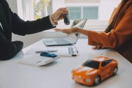 ¿Cómo comprar tu próximo auto ahorrando miles de dólares?