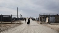 Detenidos 18 mujeres y niños tras intentar fugarse del campo de refugiados de Al Hol (Siria)