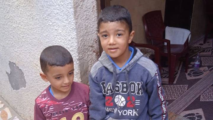 Dos niños murieron por un ataque de dron israelí mientras recolectaban leña para su padre