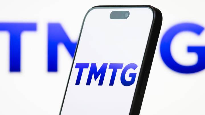 Truth Social: Trump Media settles legal dispute with firm's co