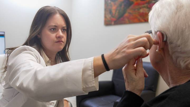 AI hearing aids help Utahns navigate crowded holiday events