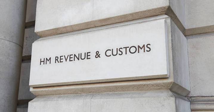 HMRC issues 'important' warning for UK households and 'there’s still time'