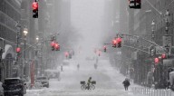 Nueva Jersey declara emergencia en 5 condados por fuerte tormenta de nieve: así afectará tus viajes