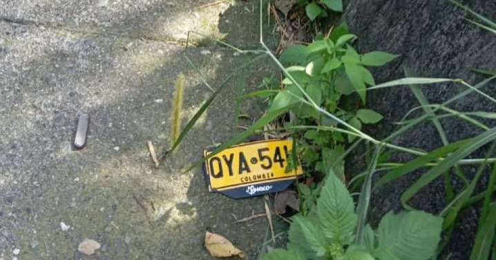 Iban en moto, una turbo las arrolló y no las auxilió: accidente en Caldas