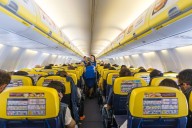 Lo que ocurrió en un baño obliga a dar la vuelta a un vuelo que salió de Canarias