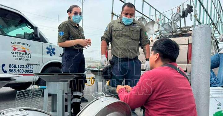 Repartidor en moto derrapa en Matamoros?