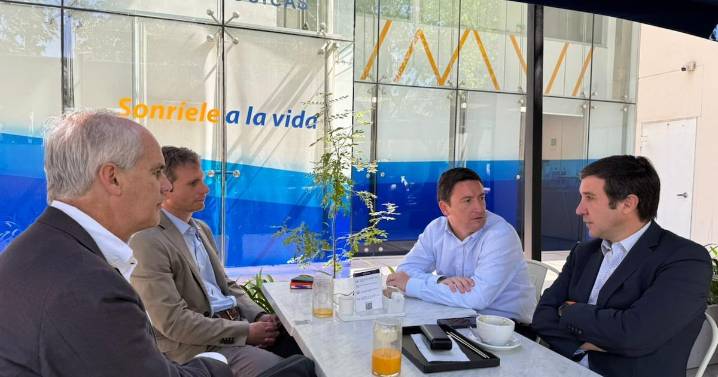 Chile Vamos empieza a preparar nombres para un eventual gobierno de José Antonio Kast