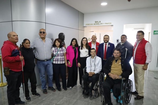 Llama diputado a garantizar educación de personas con discapacidad