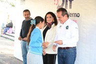 Entregan apoyos del programa “Tu estudio, nuestro compromiso”