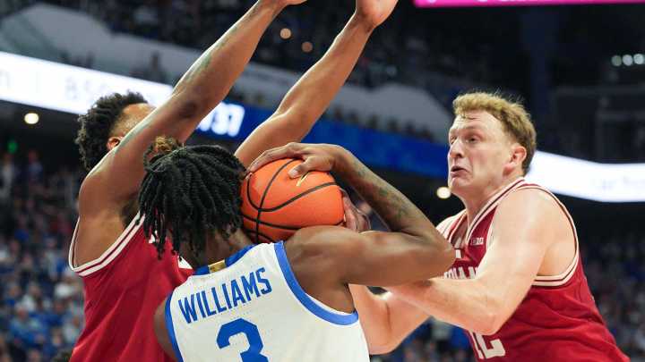 Passive offense the downfall of Indiana basketball's return to archrival Kentucky