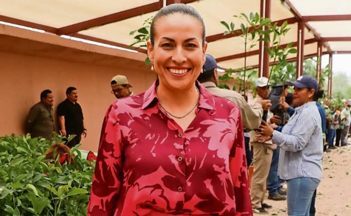 En carrera por la candidatura a la gubernatura, tropieza Milena Quiroga