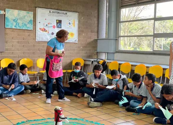 Senado aprobó revivir la mesada 14 para docentes: ¿qué falta para que sea ley?