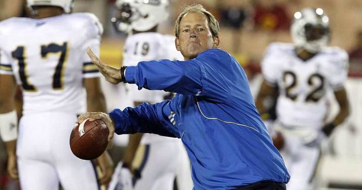 ‘I’d be interested’: Longtime coach Rick Neuheisel says he’s open to WSU job
