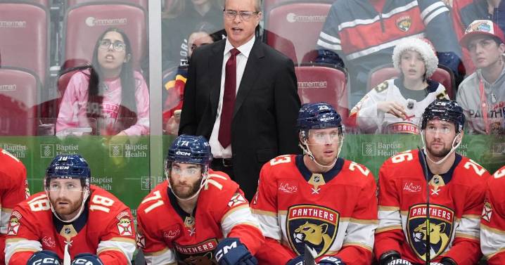 Steven Stamkos wins it in OT, Predators beat reeling Panthers 2