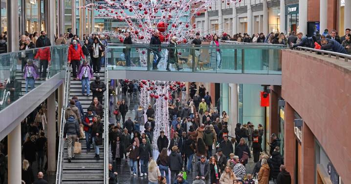 LIVE as brand's biggest UK store opens in Liverpool ONE