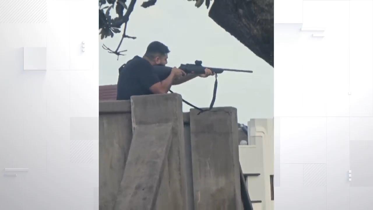 Dramatic footage shows 2 gunmen shooting dead at least 11 at Sydney’s Bondi Beach