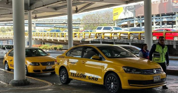 Denuncian mujeres taxistas del AICM concesiones ilegales