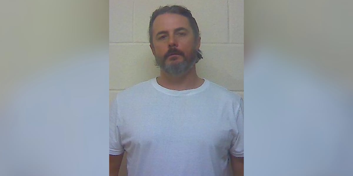Craven County man charged with embezzling more than $30,000