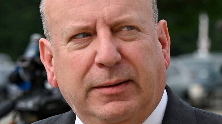 Disgraced former top LI prosecutor, who did time for corruption, is working as prison adviser