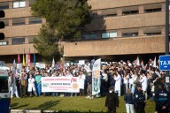Los médicos se mantienen firmes en el tercer día de huelga
