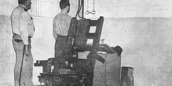 This Day in History: December 8, 1954