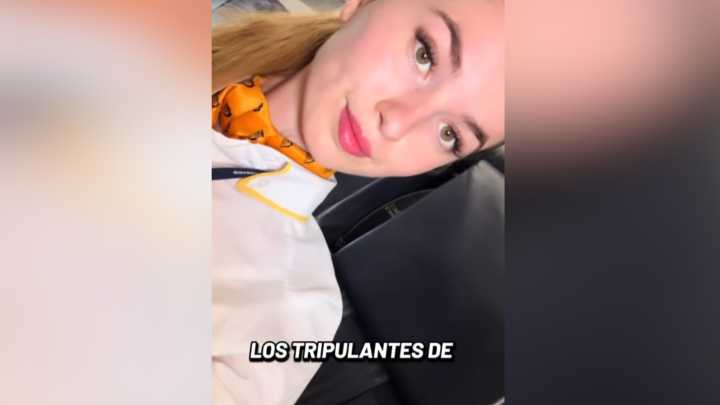 Izabela, azafata de Ryanair: "Los tripulantes de cabina no ganamos todos igual, tenemos un sueldo base y el resto se paga por horas de vuelo"