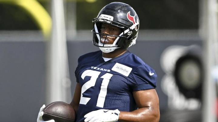 Final Injury Report for Cardinals vs. Texans: Will Nick Chubb, Marvin Harrison Jr. Play in Week 15 Game? The Houston Texans and Arizona Cardinals release their final injury reports ahead of the week 1