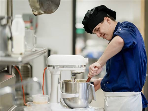 Cookie and Candyland: Penta sweets contest keeps holiday tradition alive