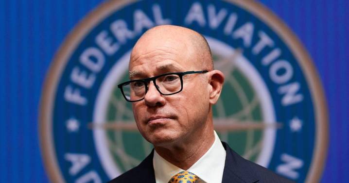 Senator says FAA administrator failed to sell multimillion-dollar airline stake as promised