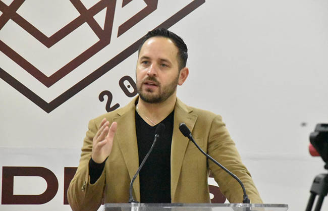 Éxito show de drones en encendido navideño