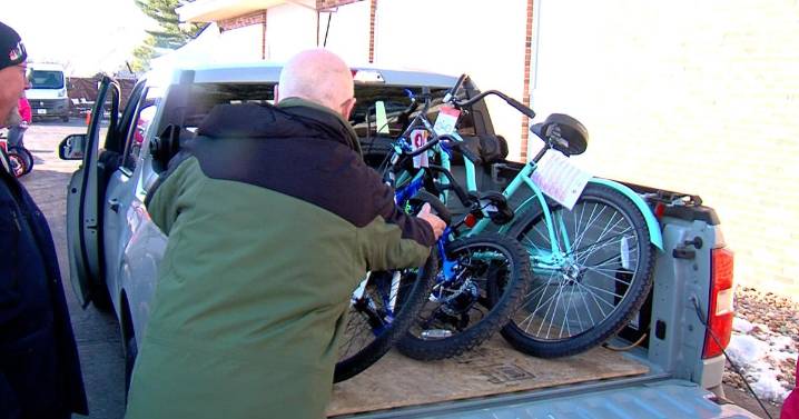 Golden K Kiwanis donates bikes to support Spirit of Giving
