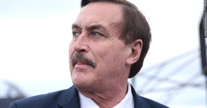 MyPillow founder and Trump supporter Mike Lindell says he’s running for Minnesota governor in 2026